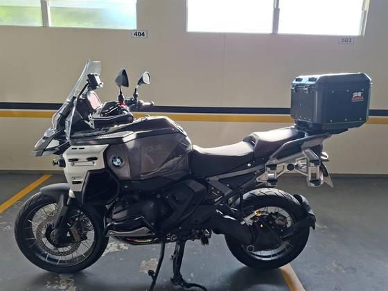 BMW R 1300 GS ADVENTURE TRIPLE BLACK BMW R 1300 GS ADVENTURE TRIPLE BLACK